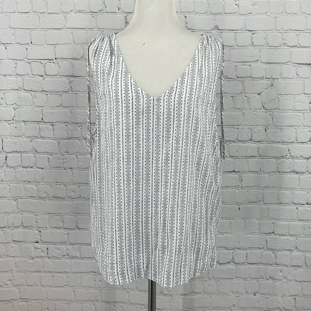Old Navy Summer 55% Linen Blend Cute Top Patterned Farmers Market Large